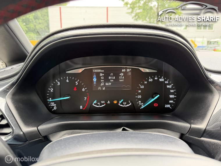 Vehicle Image 25