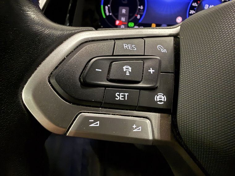 Vehicle Image 27