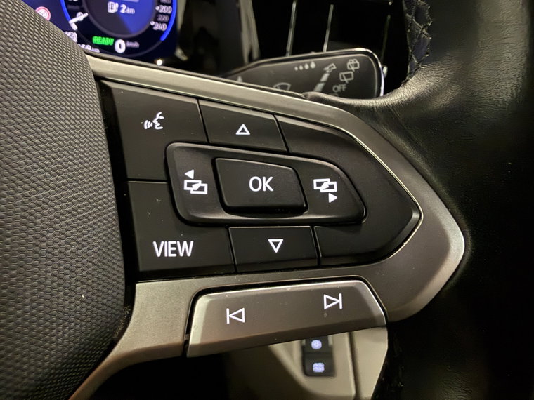 Vehicle Image 28