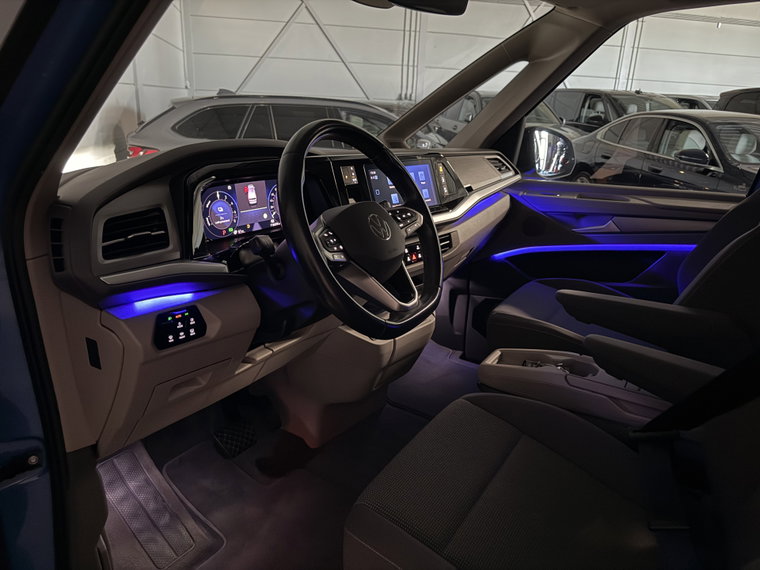 Vehicle Image 42