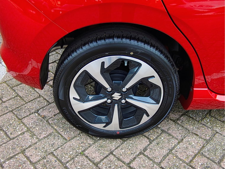 Vehicle Image 30