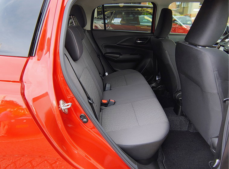 Vehicle Image 10