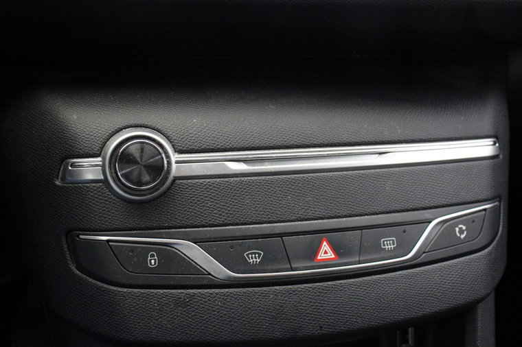 Vehicle Image 27