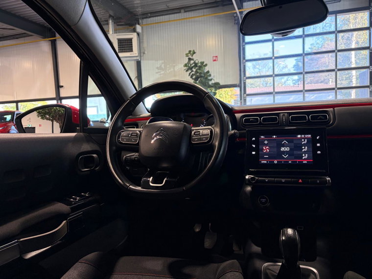 Vehicle Image 18
