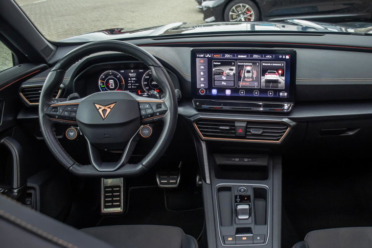 Vehicle Image 14