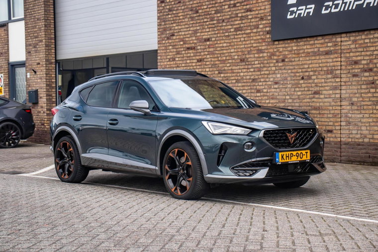 Vehicle Image 8