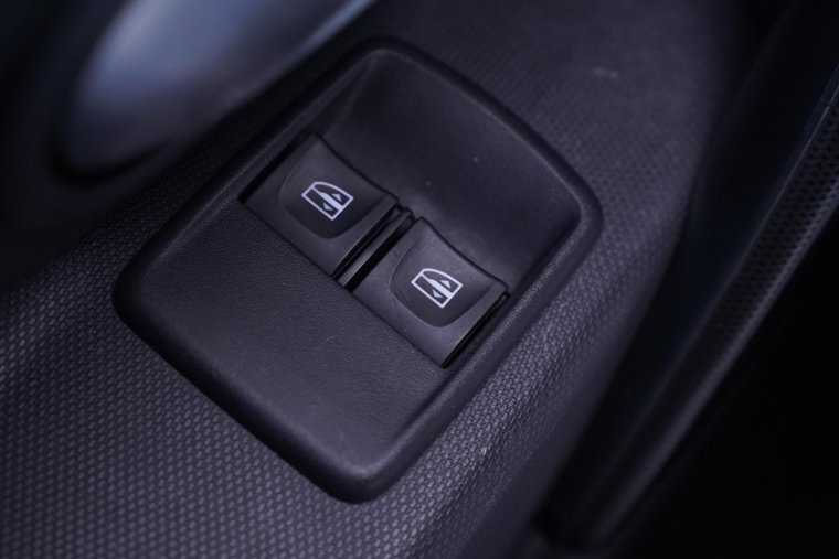 Vehicle Image 24