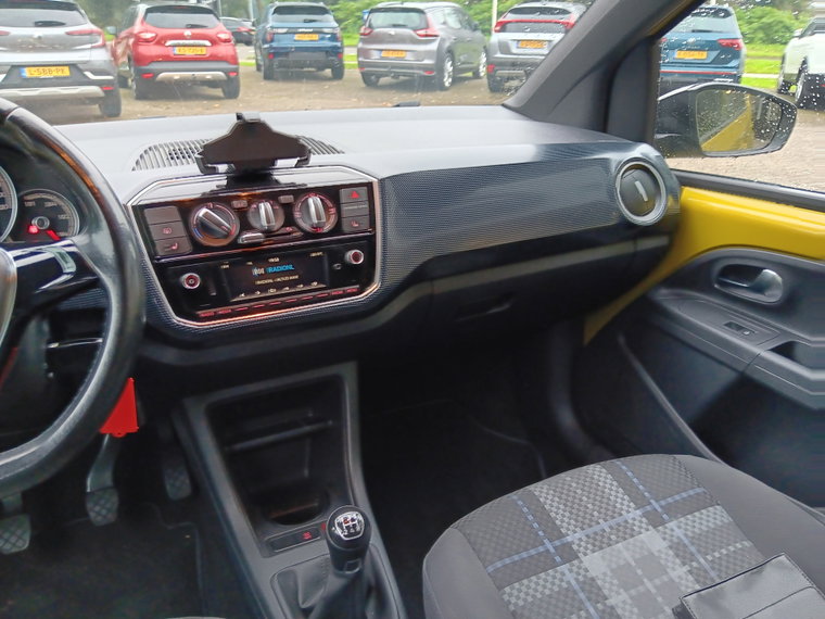 Vehicle Image 23