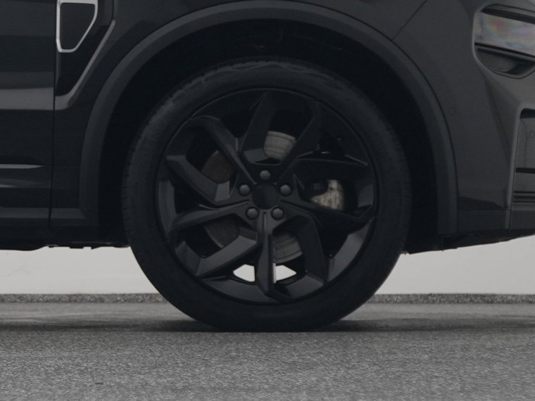 Vehicle Image 42