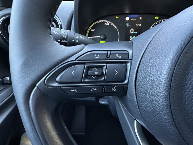 Vehicle Image 24