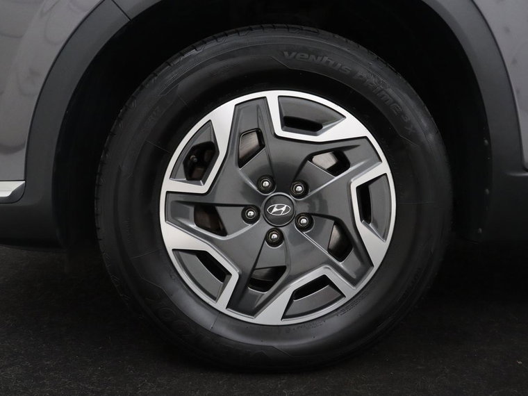 Vehicle Image 40
