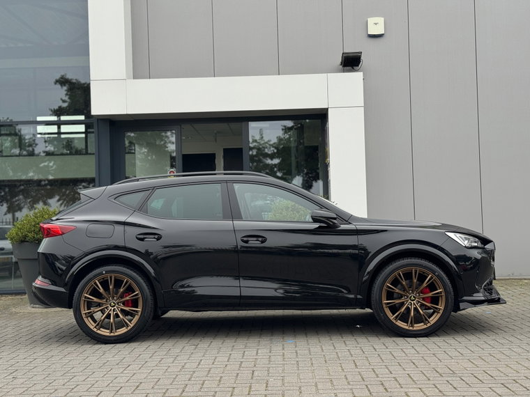 Vehicle Image 26