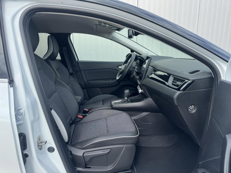 Vehicle Image 40