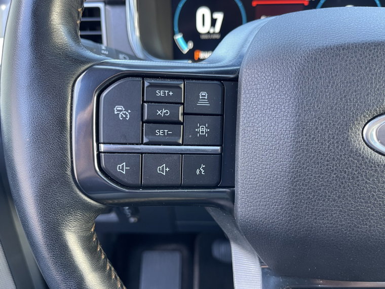Vehicle Image 28