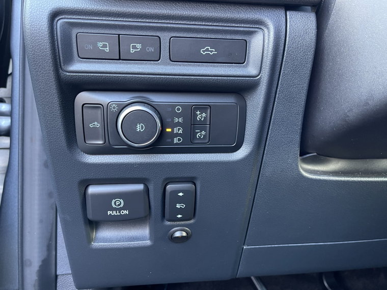 Vehicle Image 29