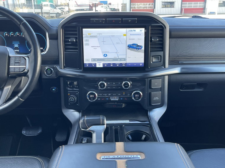 Vehicle Image 36