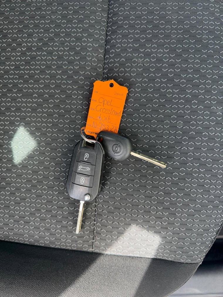 Vehicle Image 22
