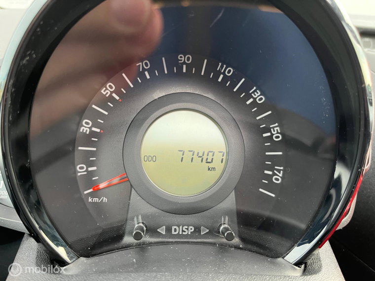 Vehicle Image 11