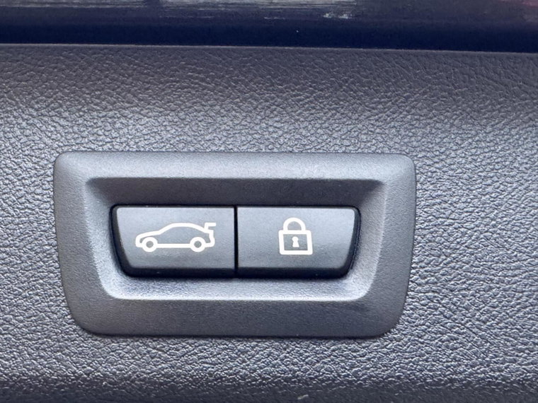 Vehicle Image 39