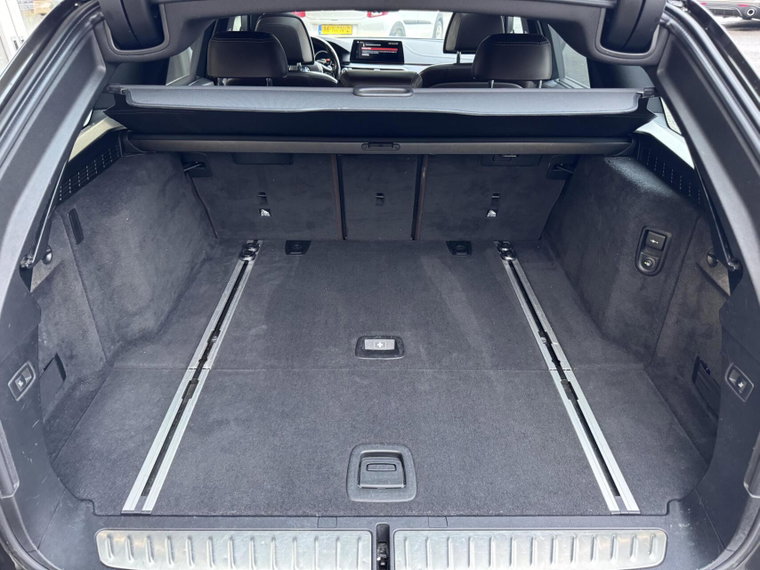 Vehicle Image 40