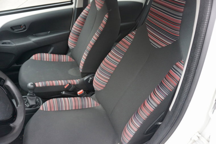Vehicle Image 15