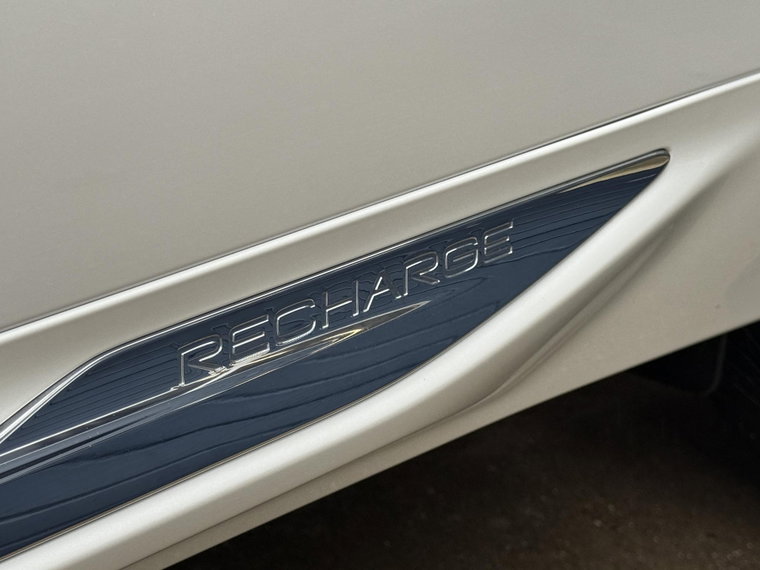 Vehicle Image 39