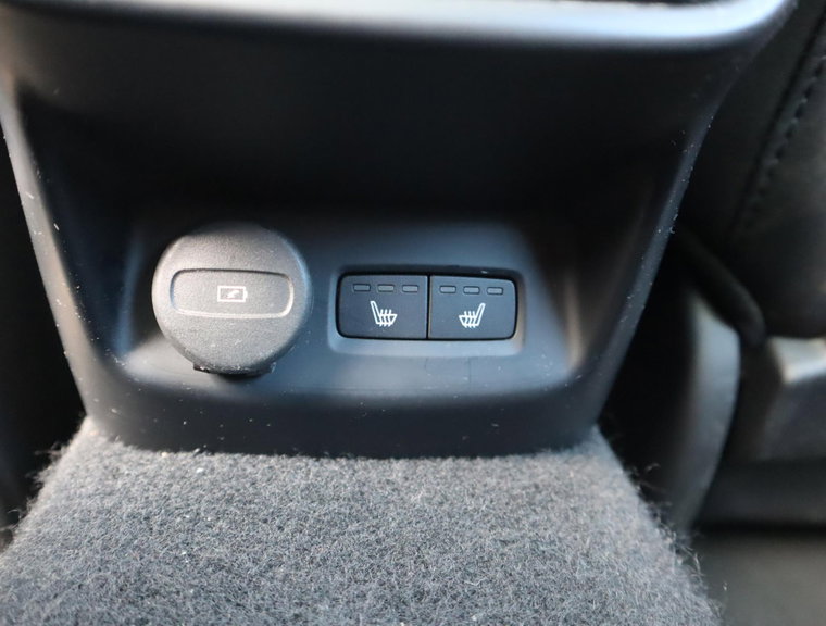 Vehicle Image 27