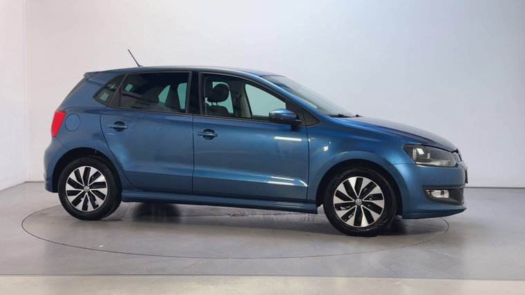 Vehicle Image 12