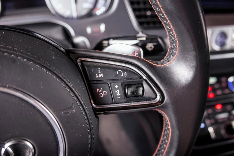 Vehicle Image 21