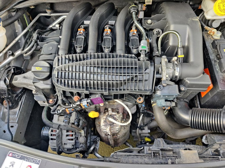 Vehicle Image 19