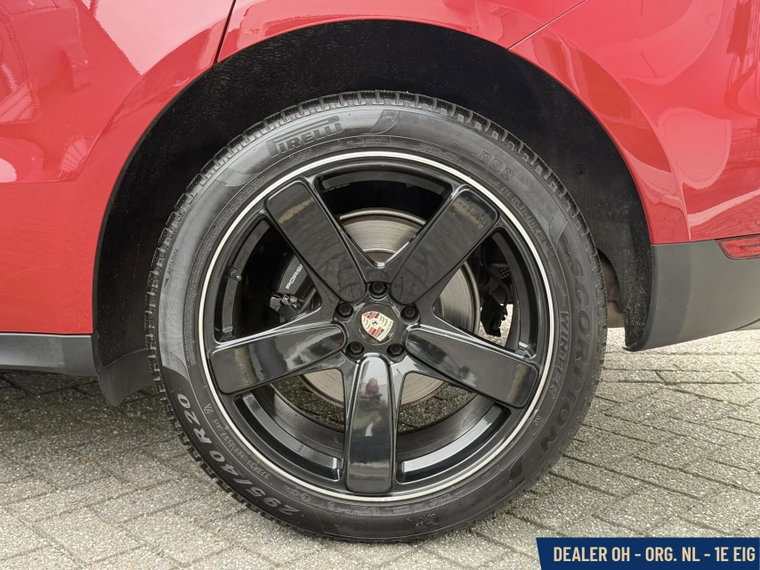Vehicle Image 23