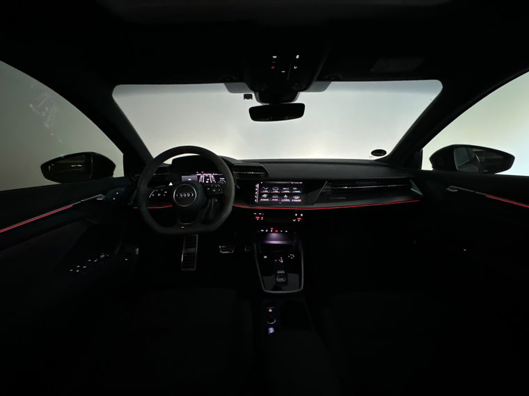 Vehicle Image 33