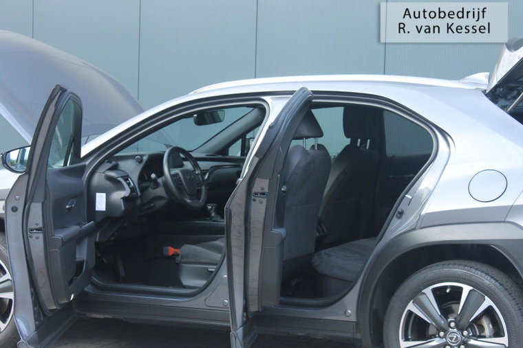 Vehicle Image 15