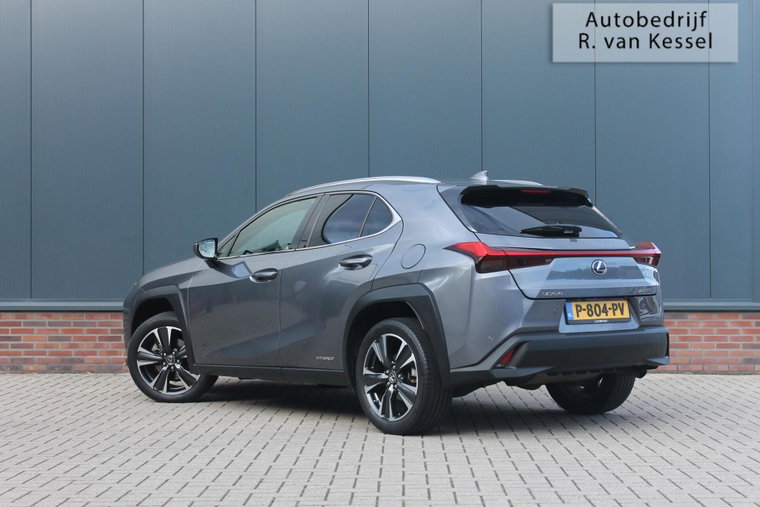 Vehicle Image 8