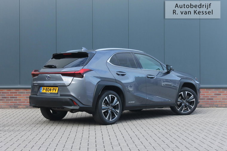 Vehicle Image 11