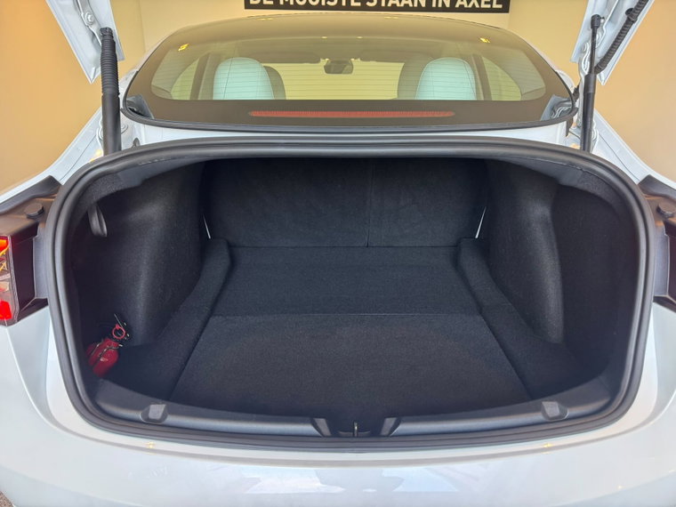 Vehicle Image 45