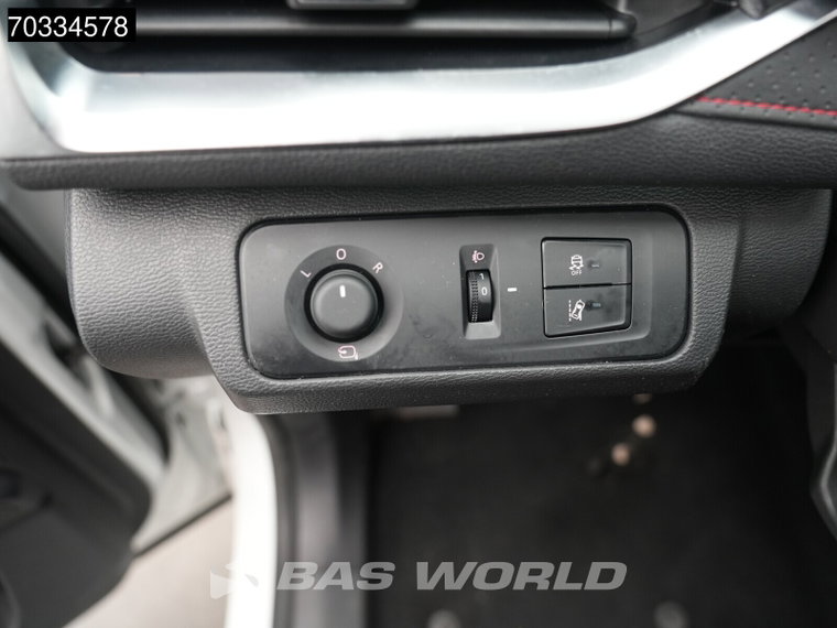 Vehicle Image 41