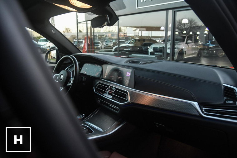 Vehicle Image 36