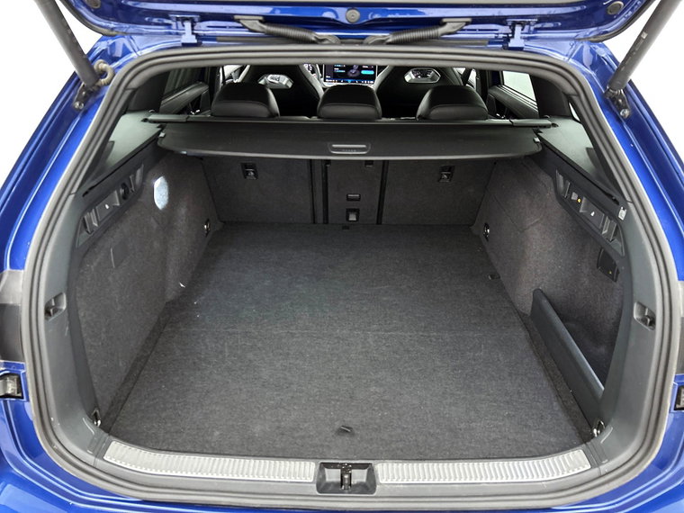 Vehicle Image 38