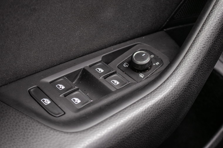 Vehicle Image 48