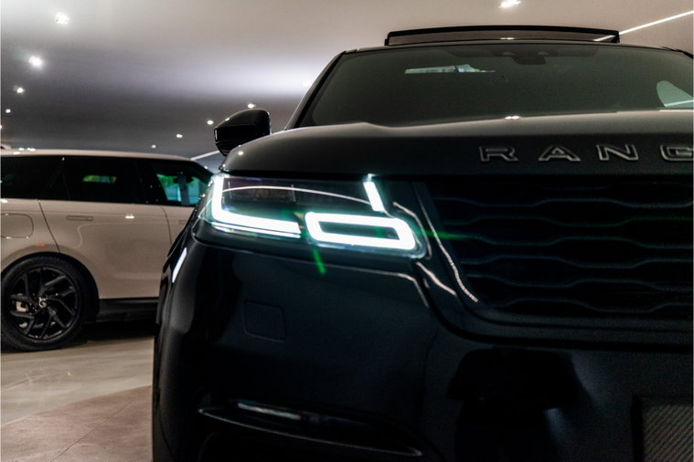 Vehicle Image 9