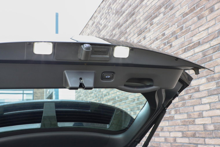 Vehicle Image 13