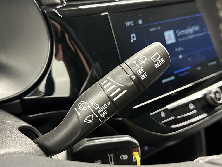 Vehicle Image 23