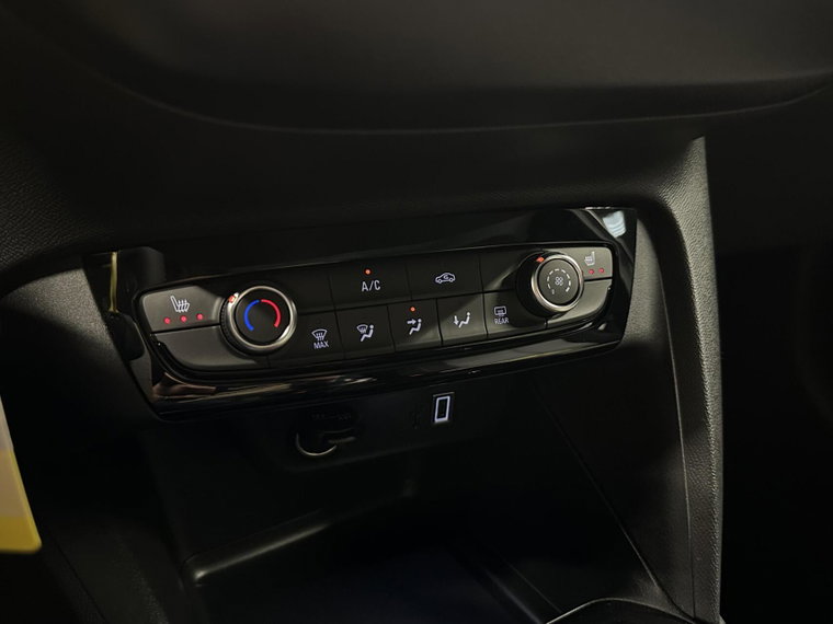 Vehicle Image 37