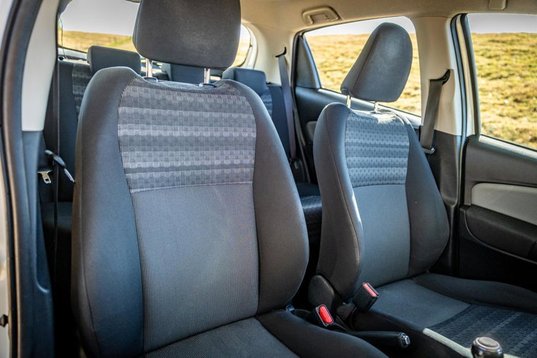 Vehicle Image 9