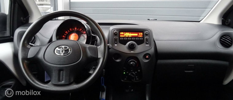 Vehicle Image 17