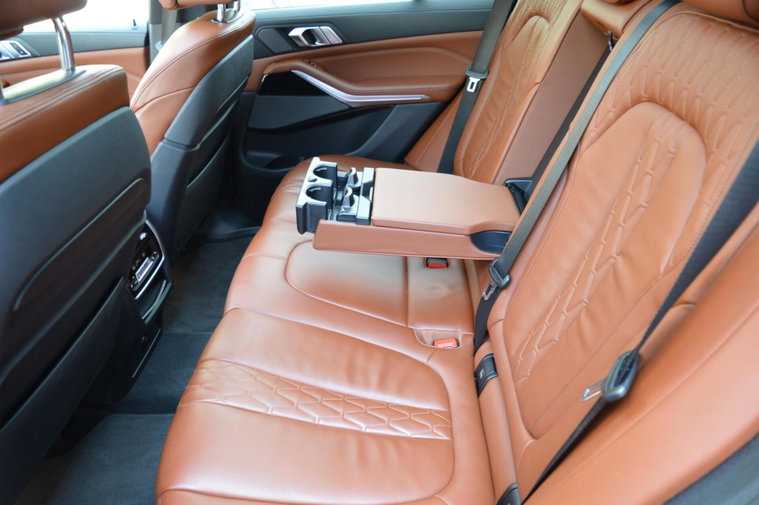 Vehicle Image 37