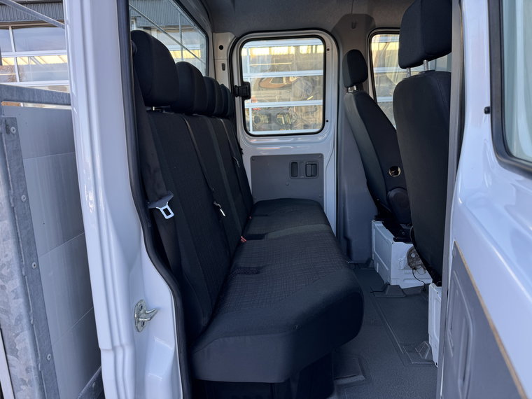 Vehicle Image 33