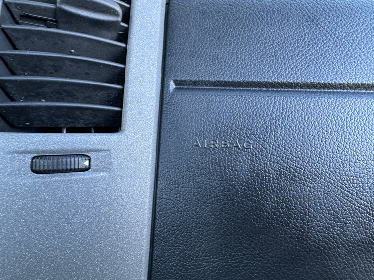 Vehicle Image 35