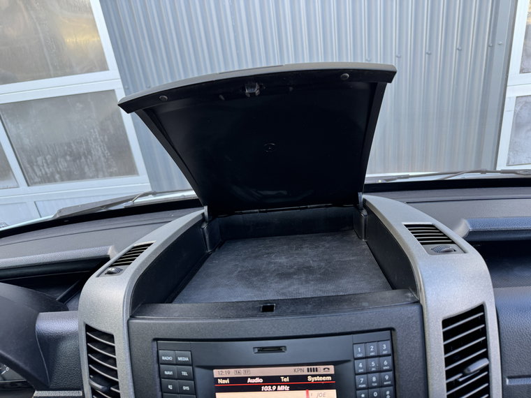Vehicle Image 39